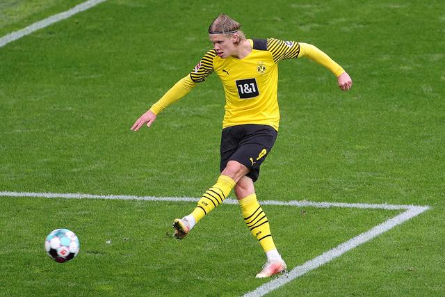 他是一位在 他是一位在